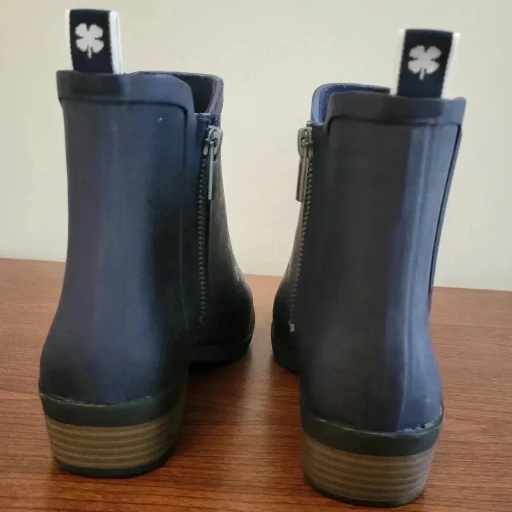 Lucky Brand Blue with Black Trim Basel H2O Rubber Stacked Heel Rain Booties(10)